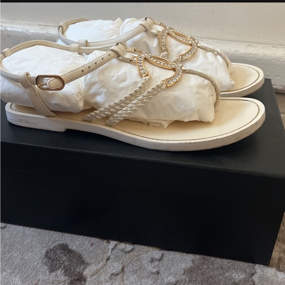 CHANEL SANDALS - Picture 2 of 5